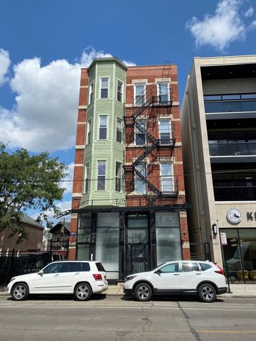 $1,390 | 1112 West 18th Street, Unit 3M | Pilsen