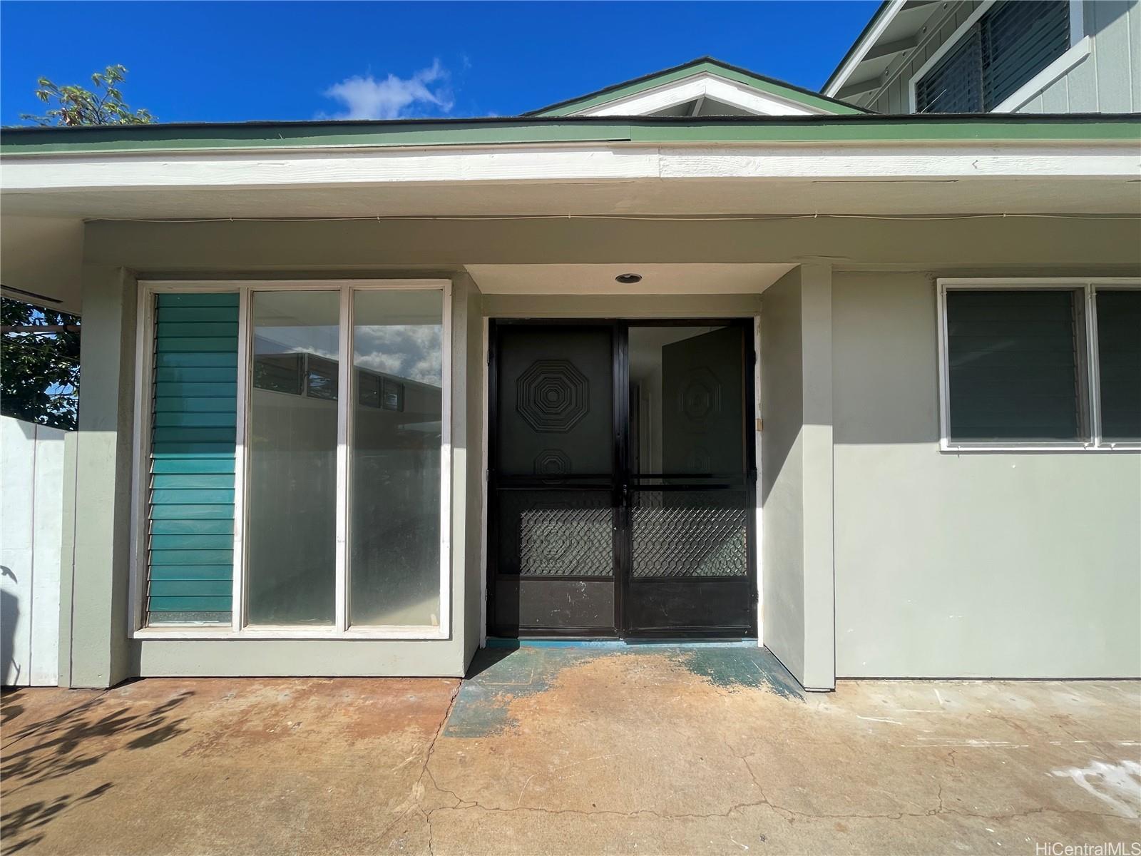 a view of a garage door