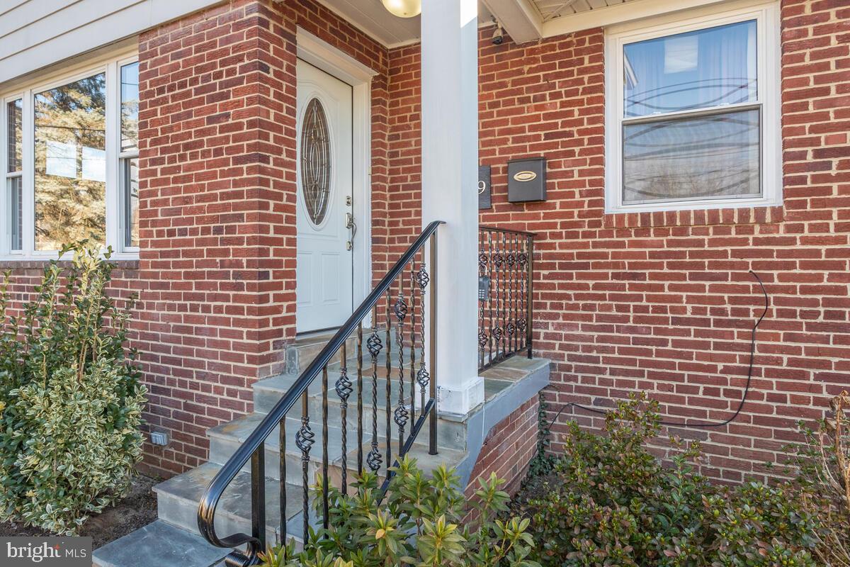 12109 Connecticut Ave, Silver Spring, MD 20902, MLS# MDMC2080412