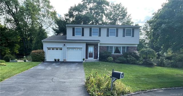 $825,000 | 11 Jockey Hollow Drive | Nanuet