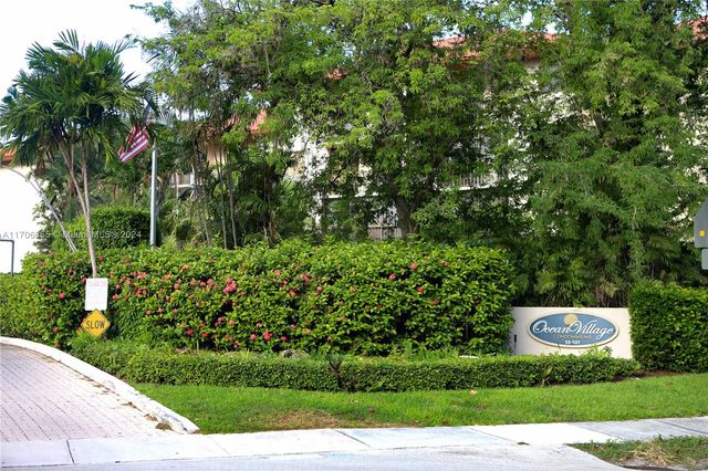 $4,800 | 55 Ocean Ln Drive, Unit 3028 | Key Biscayne