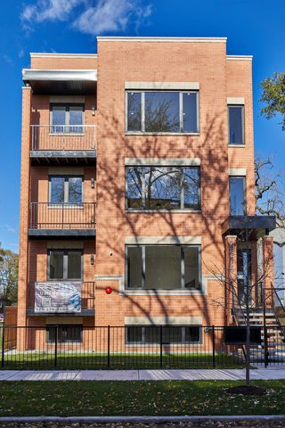 $1,900 | 1414 East 65th Place, Unit 7 | Woodlawn