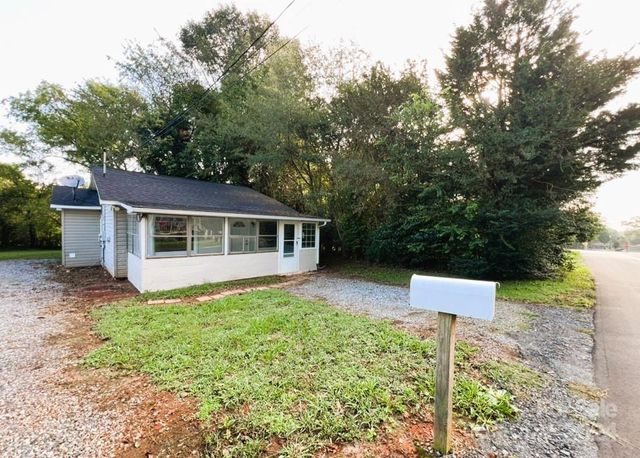 $199,000 | 104 1/2 Tomberlin Road | Mount Holly