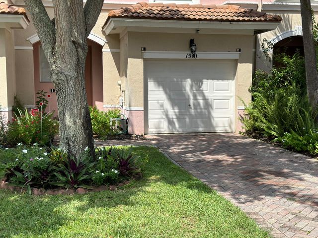 $365,000 | 1510 Seminole Palms Drive | Greenacres