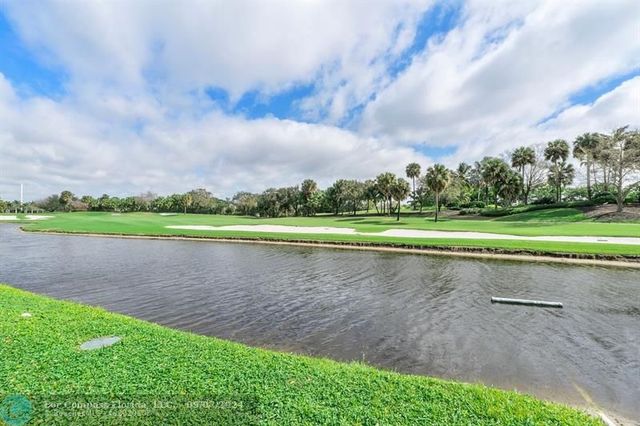 $239,000 | 6797 Willow Wood Drive, Unit 6036 | Boca West