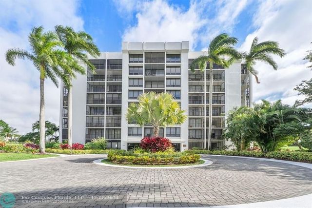 $239,000 | 6797 Willow Wood Drive, Unit 6036 | Boca West