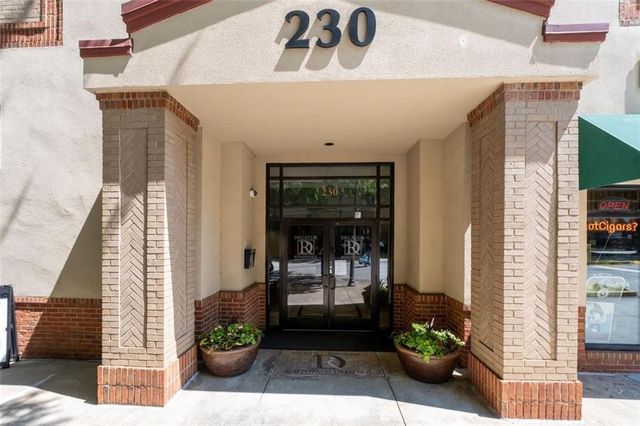 $1,450 | 230 East Ponce De Leon Avenue, Unit 225 | Decatur Renaissance