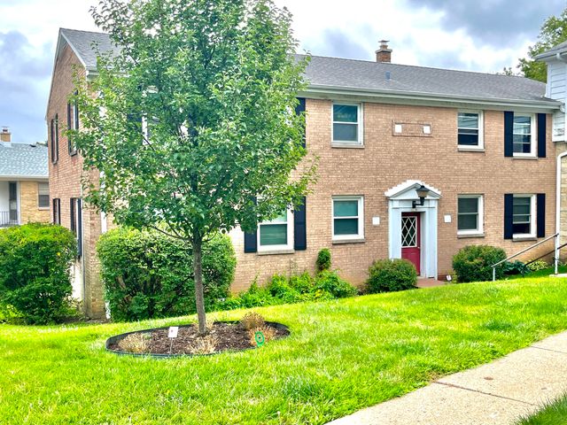 $119,900 | 1239 East Randolph Court, Unit D | Riverwest