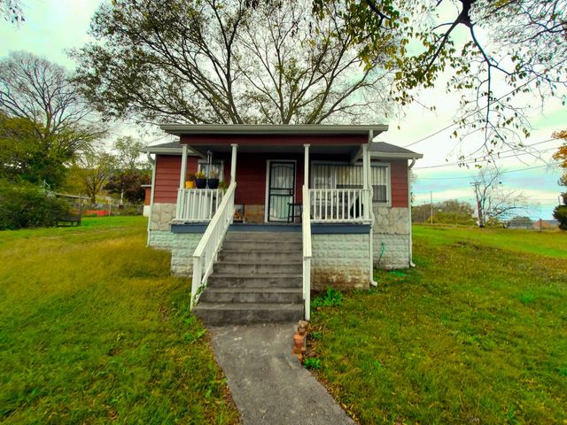 $135,900 | 4201 Oakland Avenue | Alton Park