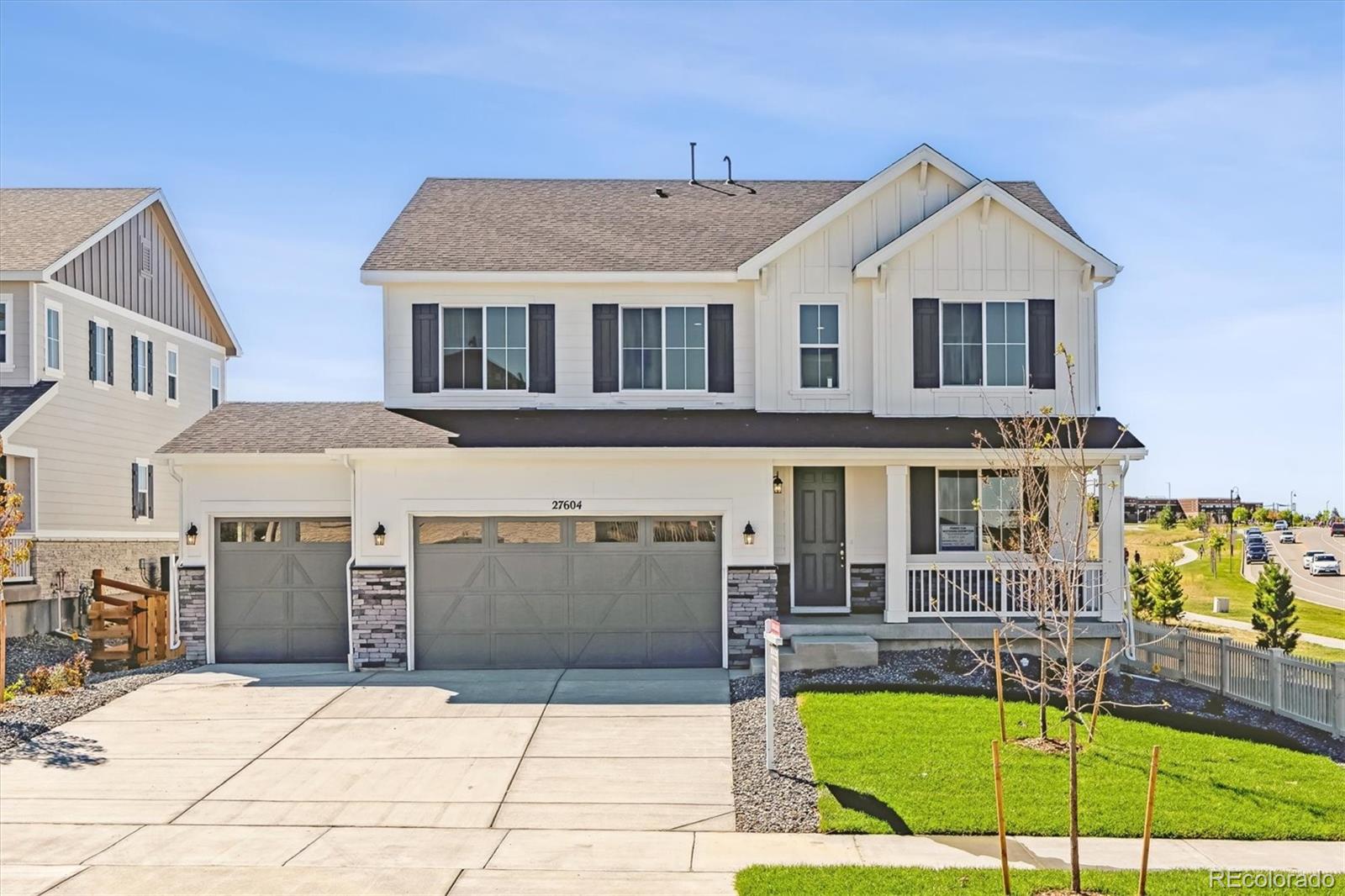 a view of house with outdoor space