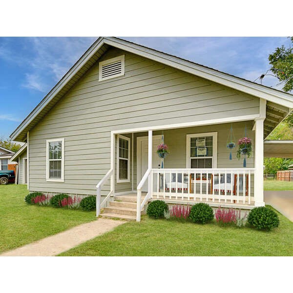 "Country Cottage" Grass and plants are digitally staged