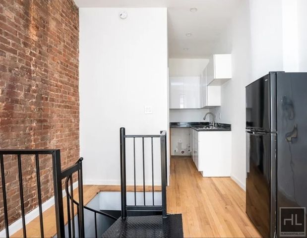 $3,600 | 479 Warren Street, Unit 1B | Boerum Hill