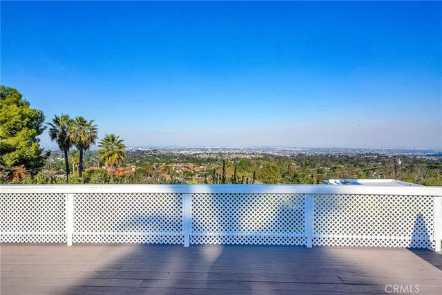 $2,450,000 | 27363 Eastvale Road | South Bay