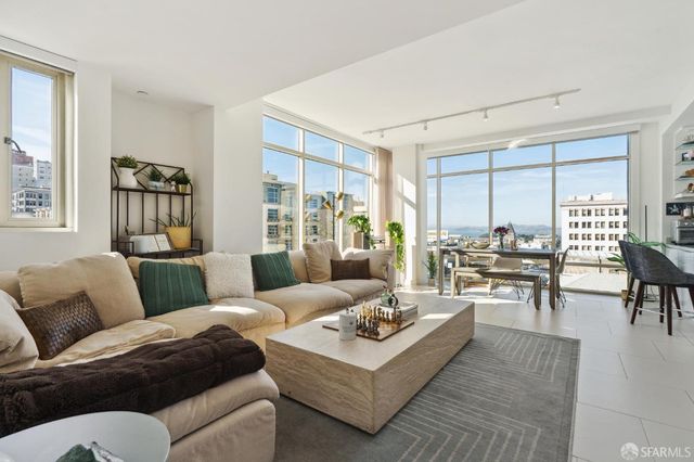 $1,595,000 | 1789 Washington Street, Unit 702 | Nob Hill