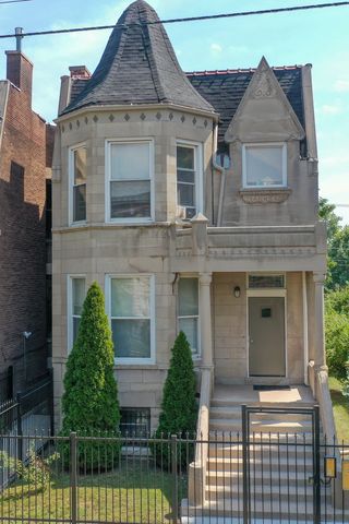 $599,900 | 4619 South Indiana Avenue | Bronzeville