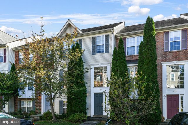 $525,000 | 3707 Singleton Terrace | Urbana