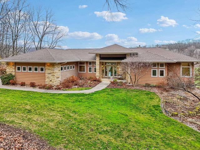 $922,000 | 1327 South Springs Drive | Wyoming