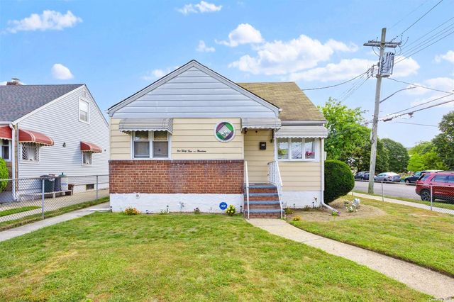 $729,999 | 134-19 135th Street | South Ozone Park