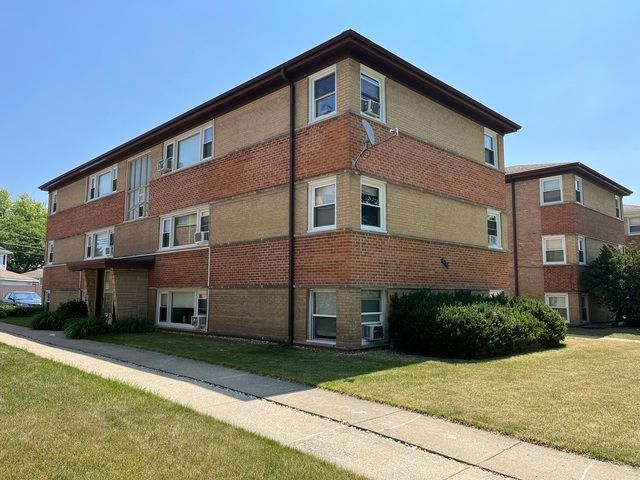 $1,600 | 8429 North Milwaukee Avenue, Unit 1W | Niles