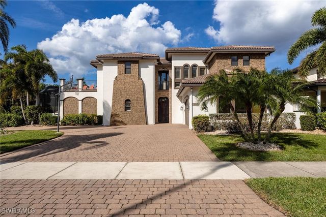 $1,600,000 | 1295 Wales Drive | Fort Myers Country Club