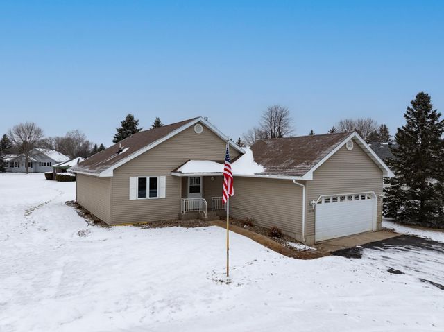 $294,900 | 1268 Westbrook Circle | La Grand Township - Douglas County