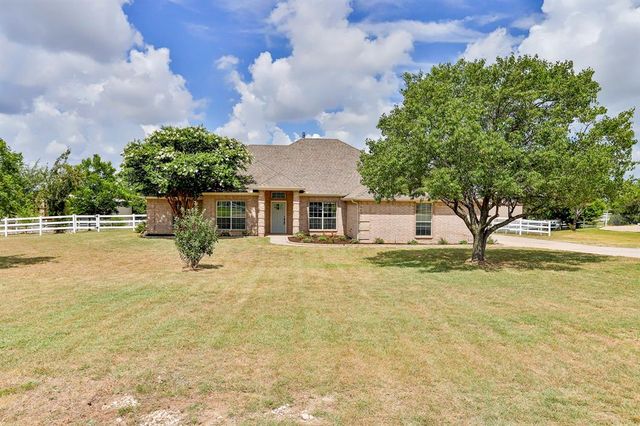 $600,000 | 13725 Hickory Creek Drive | Far North Fort Worth