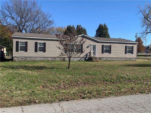 $128,000 | 302 North 1st Street | Arma