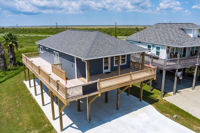 $445,000 | 128 Jewel Drive | Crystal Beach