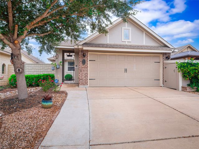 $350,000 | 238 Rock Bluff Lane | Blanco Vista