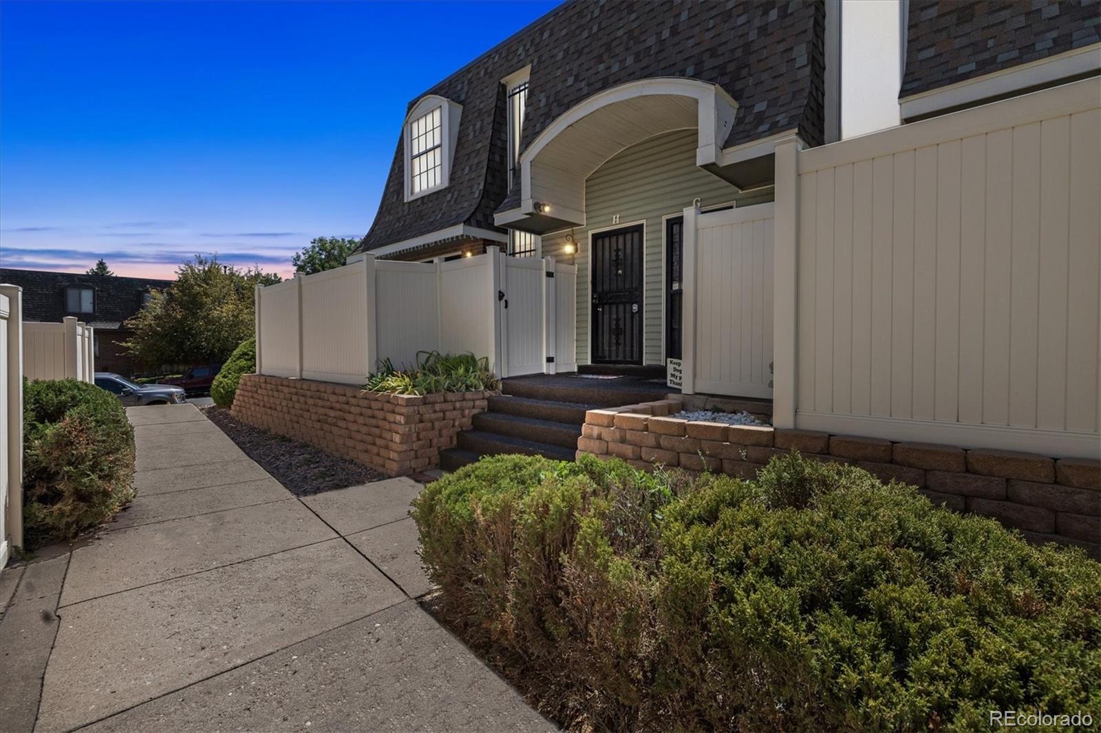 a house view with a outdoor space