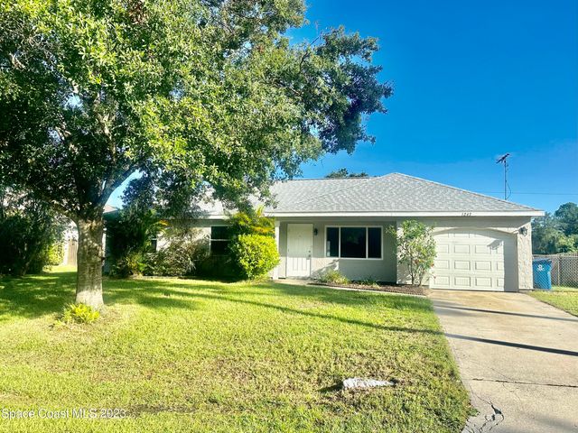 $1,750 | 1247 Valleybrook Road Southeast | Palm Bay