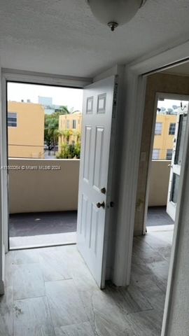 $1,600 | 1850 Northeast 169th Street, Unit 308 | North Miami Bech City Center