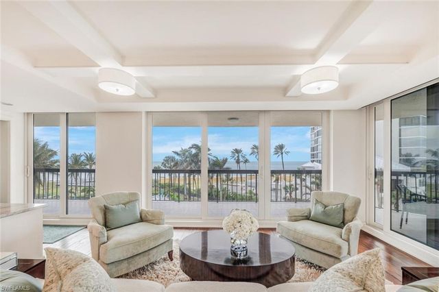 $2,495,000 | 4551 Gulf Shore Boulevard North, Unit 402 | Park Shore