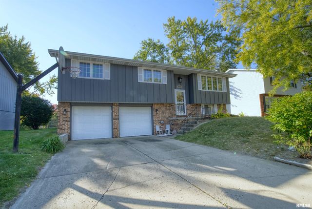 $224,900 | 1518 West Kingsway Drive | Tanglewood-Hawthorne Hills