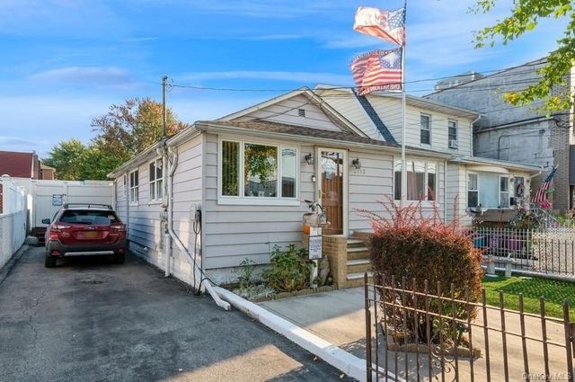 $550,000 | 2912 Schley Avenue | Throgs Neck