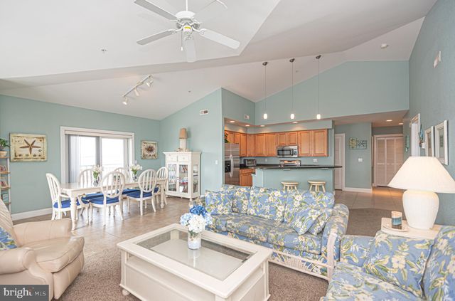 $675,000 | 18 41st Street, Unit 401 | Ocean City