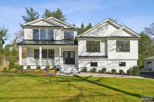 $2,295,000 | 667 Howard Road | Ridgewood