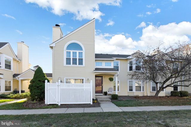 $343,000 | 11 Huber Court | Hightstown