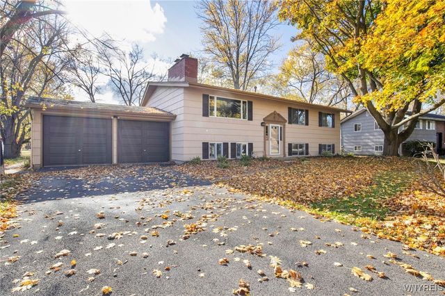 $324,900 | 335 Carrollwood Drive | Youngstown