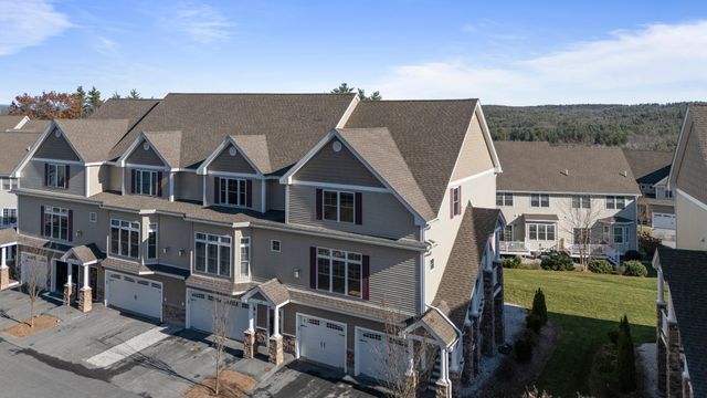 $520,000 | 11 Manor Drive, Unit A | Hooksett Village