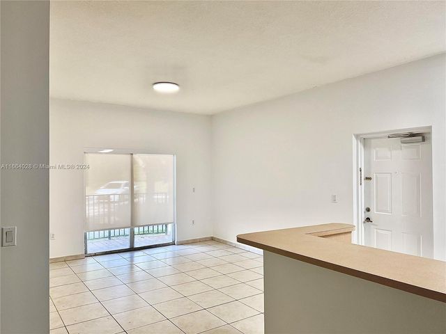 $2,390 | 7300 Northwest 114th Avenue, Unit 1036 | Doral