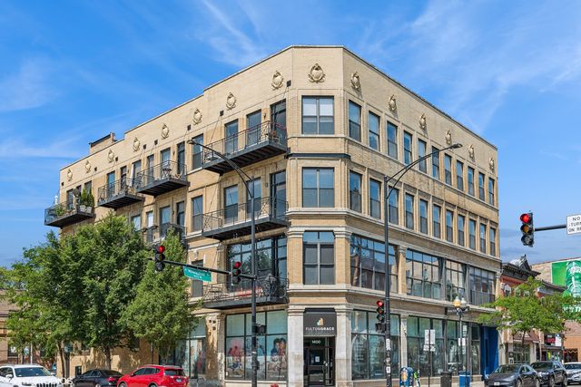 $415,000 | 1400 North Milwaukee Avenue, Unit 303 | Wicker Park