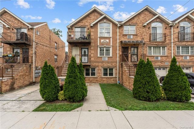 $495,000 | 2833 Ely Avenue, Unit 2 | Baychester