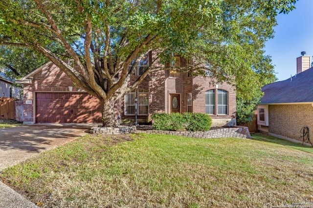 $560,000 | 13526 Chamber Oaks | Summerfield