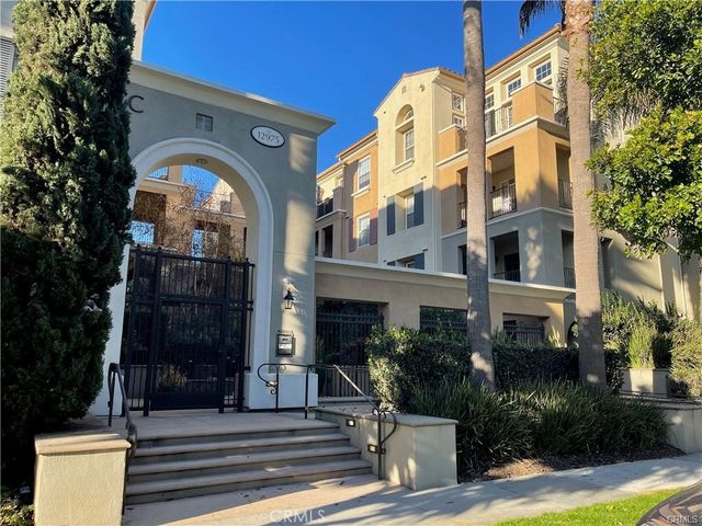 $4,800 | 12975 Agustin Place, Unit 129 | Playa Vista