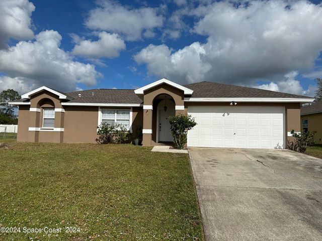 $1,925 | 1537 Hero Street Southeast | Palm Bay