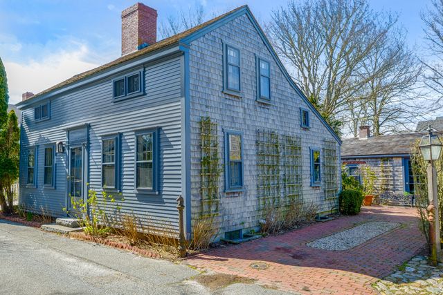 $2,795,000 | 7 Spring Street | Nantucket