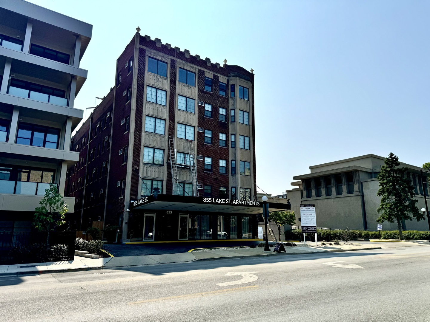 front view of a building and a street