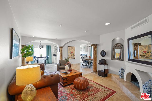 $969,000 | 2260 North Cahuenga Boulevard, Unit 307 | Hollywood Hills East