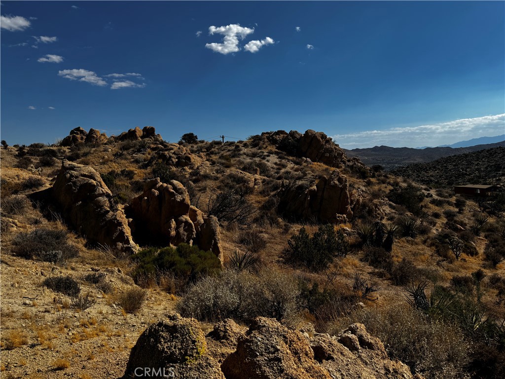 a view of a sky